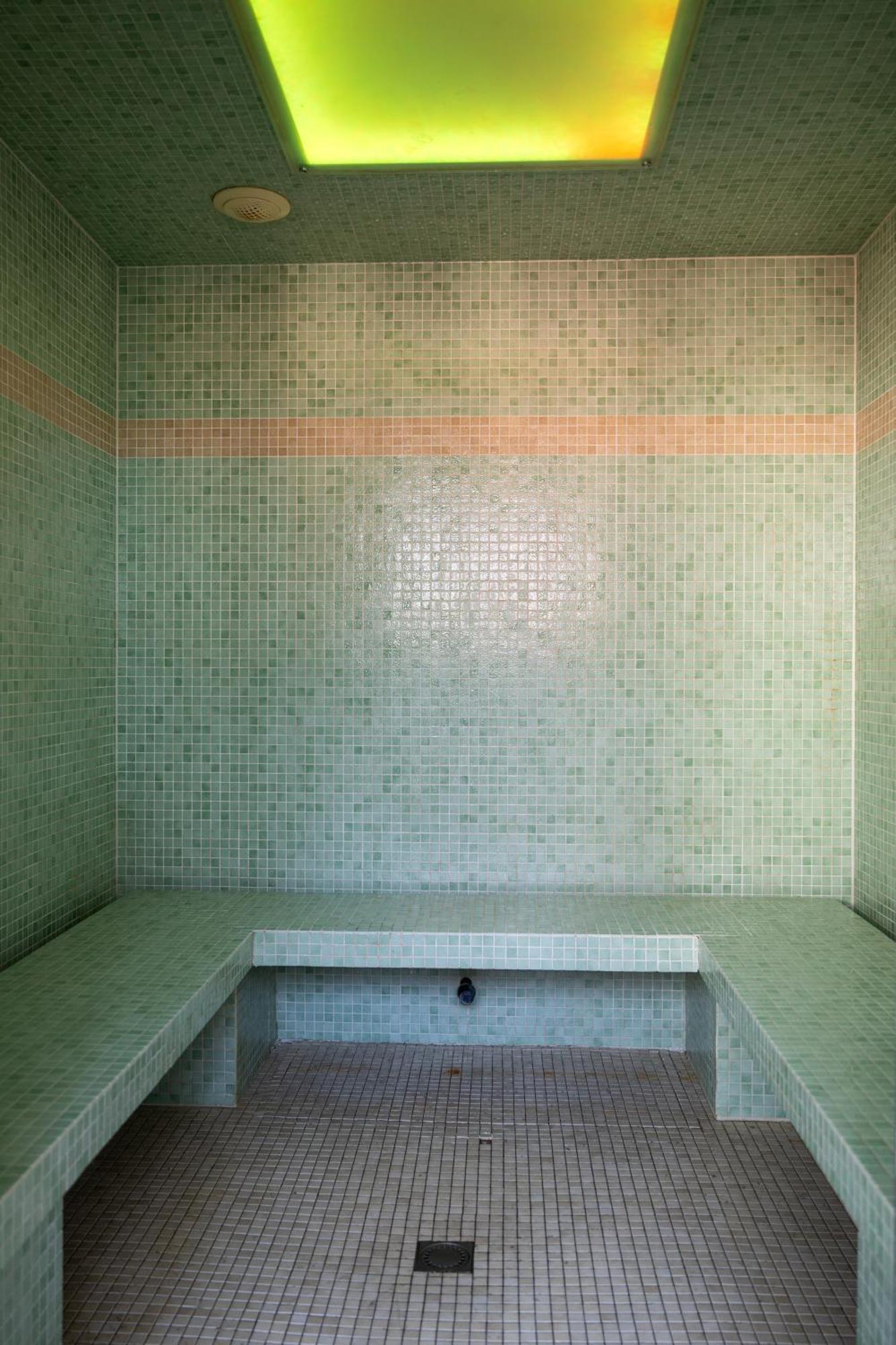 Boutique La Baignoire Hotel 4*
